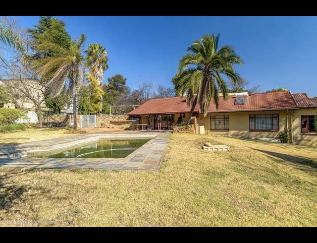 3 BEDROOM HOUSE FOR SALE IN FERNDALE